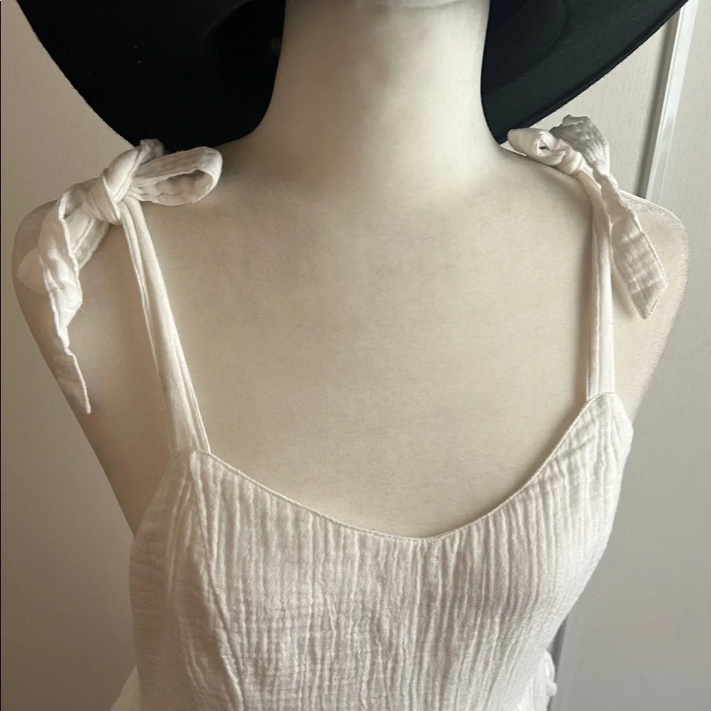 Old Navy White Smocked mini dress - Picture 2 of 8